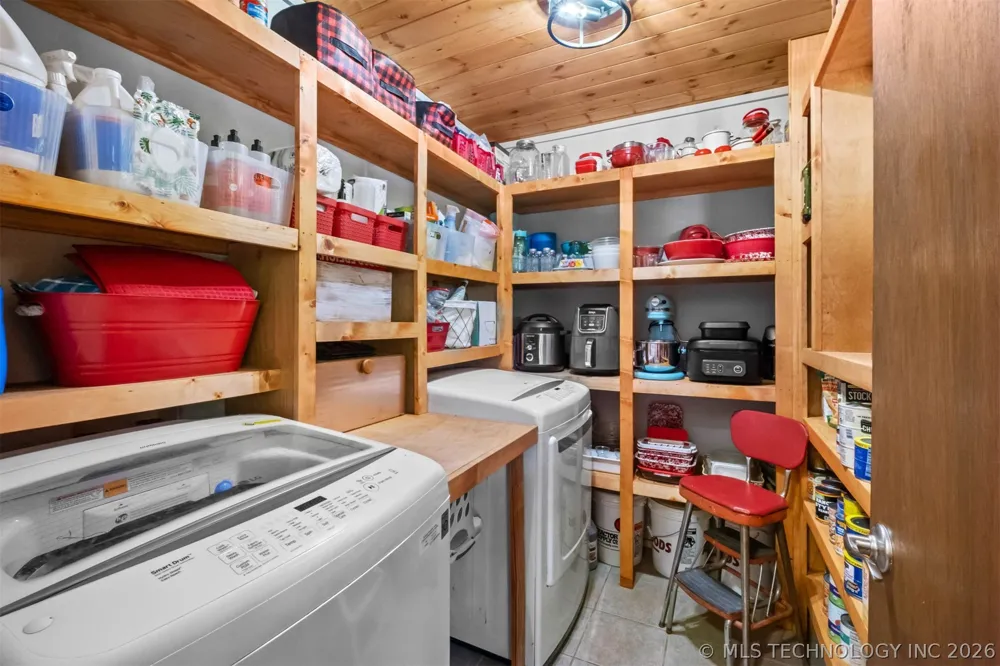 8041 Ok-10 Tahlequah, OK 74464