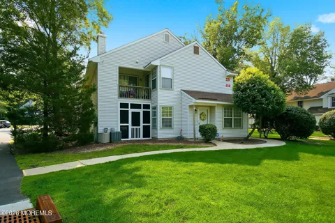 2 Waterview Drive ##2