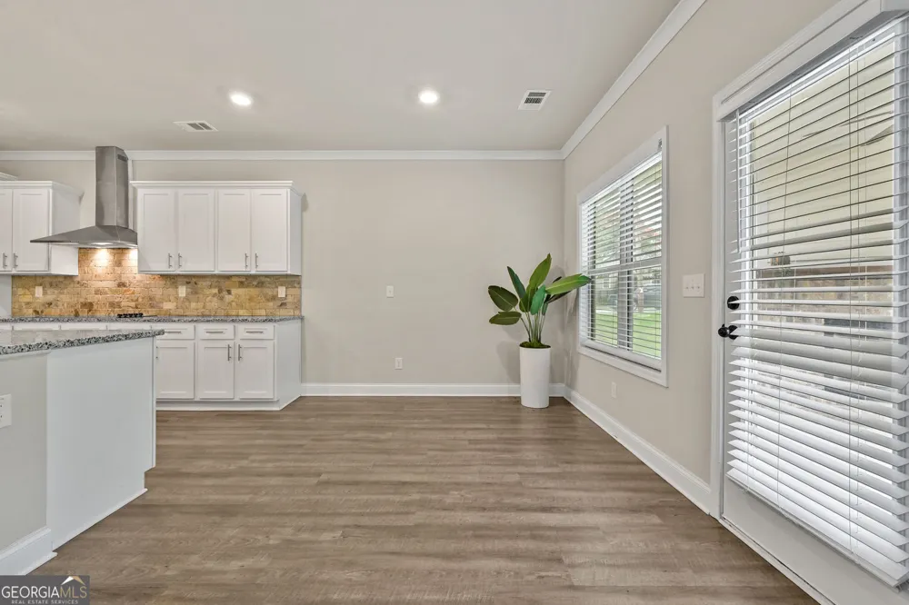 535 Brown Dove LN Grayson, GA 30017