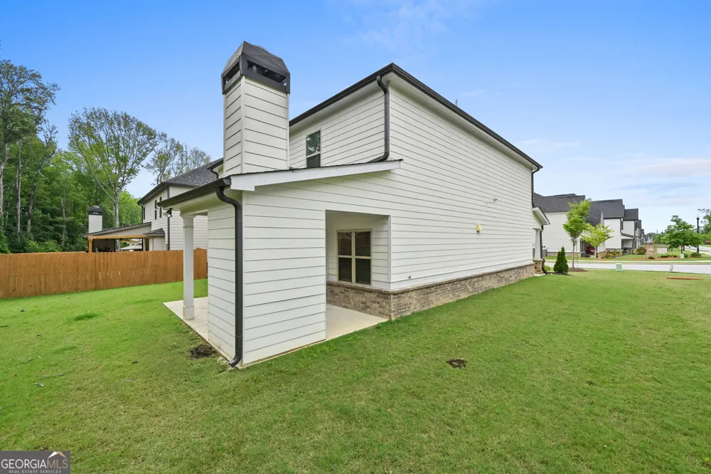 535 Brown Dove LN Grayson, GA 30017
