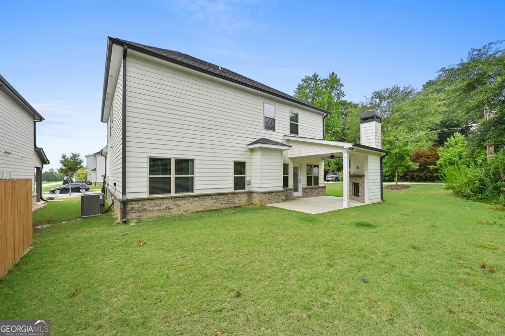 535 Brown Dove LN Grayson, GA 30017