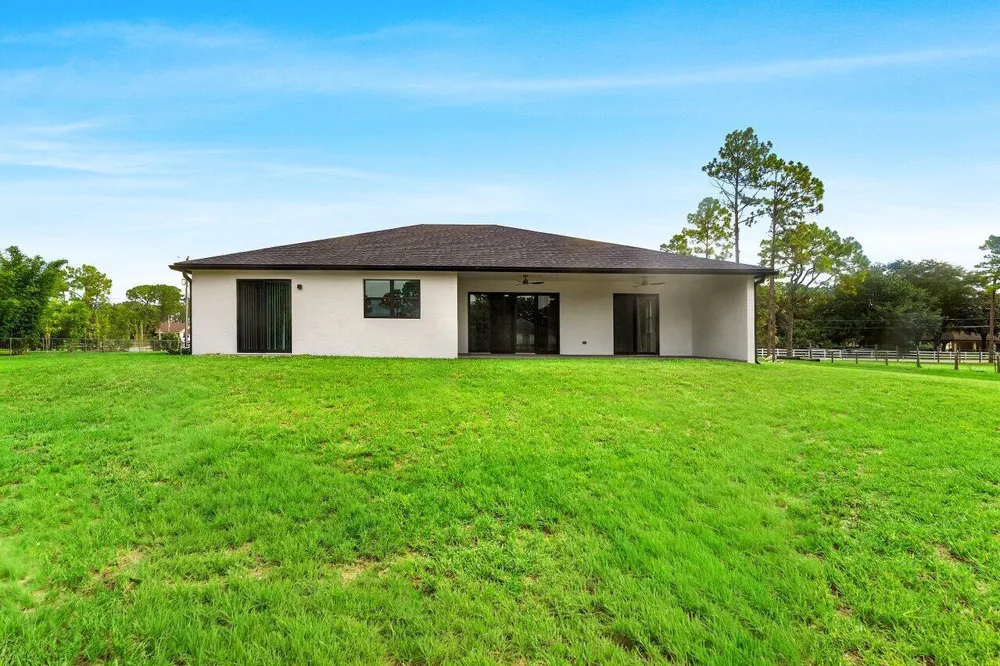 14826 89th Place Loxahatchee, FL 33470