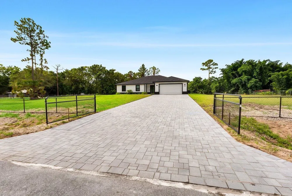 14826 89th Place Loxahatchee, FL 33470