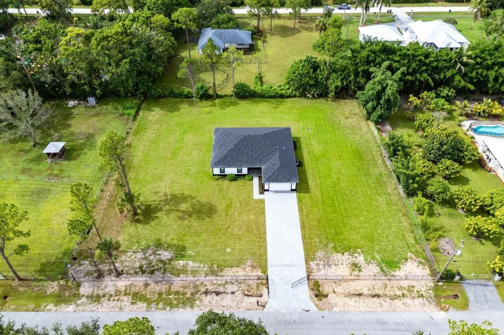 14826 89th Place Loxahatchee, FL 33470