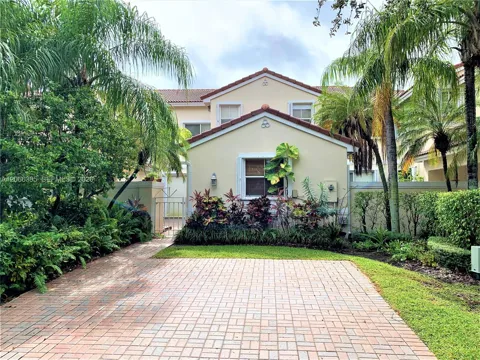 1130 Buttonwood Ln #-