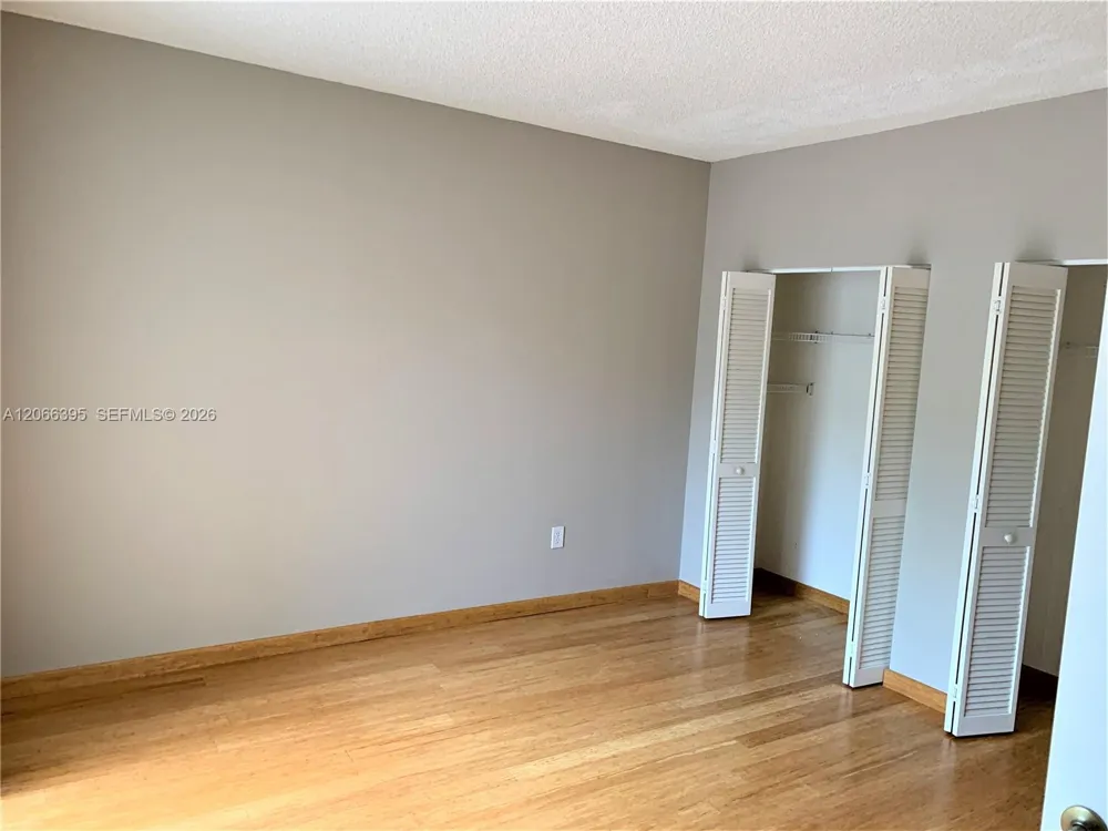 1130 Buttonwood Ln #- Hollywood, FL 33019