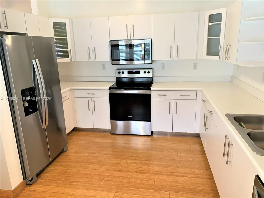1130 Buttonwood Ln #- Hollywood, FL 33019