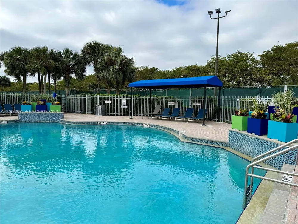 1130 Buttonwood Ln #- Hollywood, FL 33019