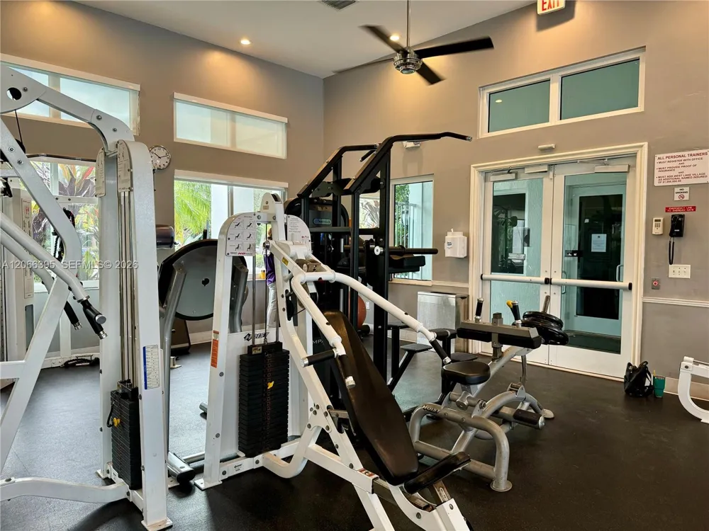 1130 Buttonwood Ln #- Hollywood, FL 33019