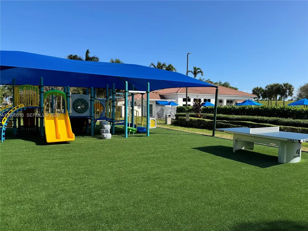 1130 Buttonwood Ln #- Hollywood, FL 33019