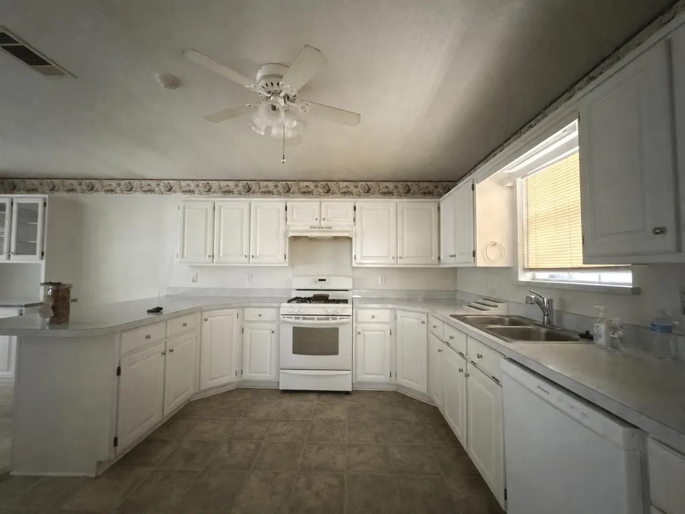 502 E College Street Leonard, TX 75452