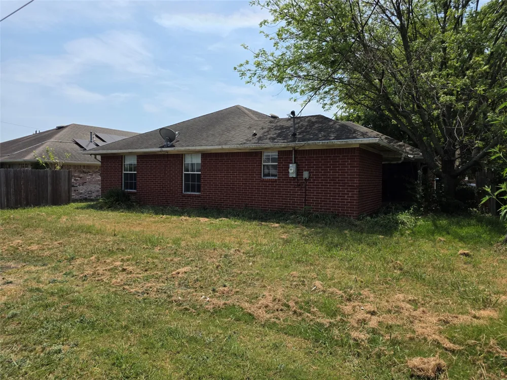 502 E College Street Leonard, TX 75452
