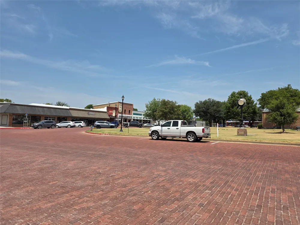 502 E College Street Leonard, TX 75452