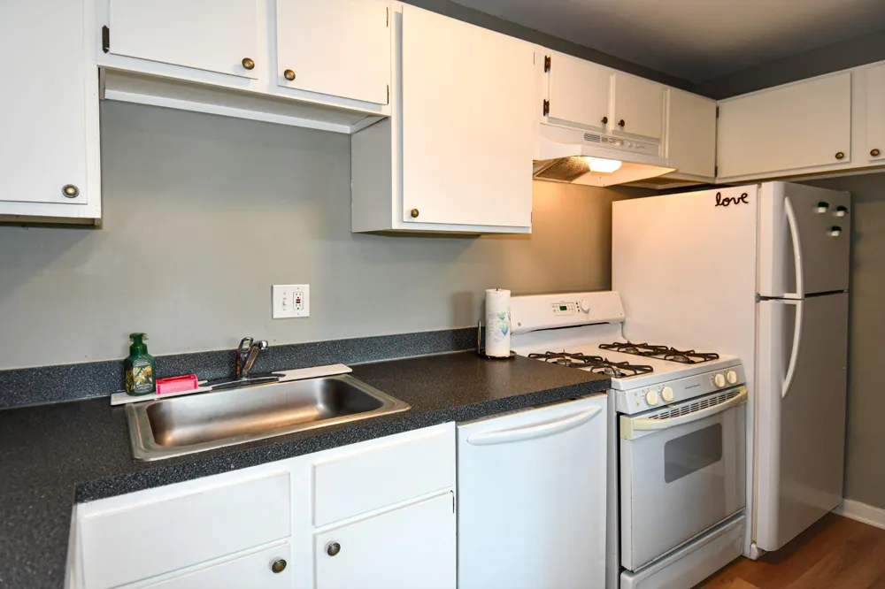 1300 S ARLINGTON RIDGE ROAD #204 Arlington, VA 22202