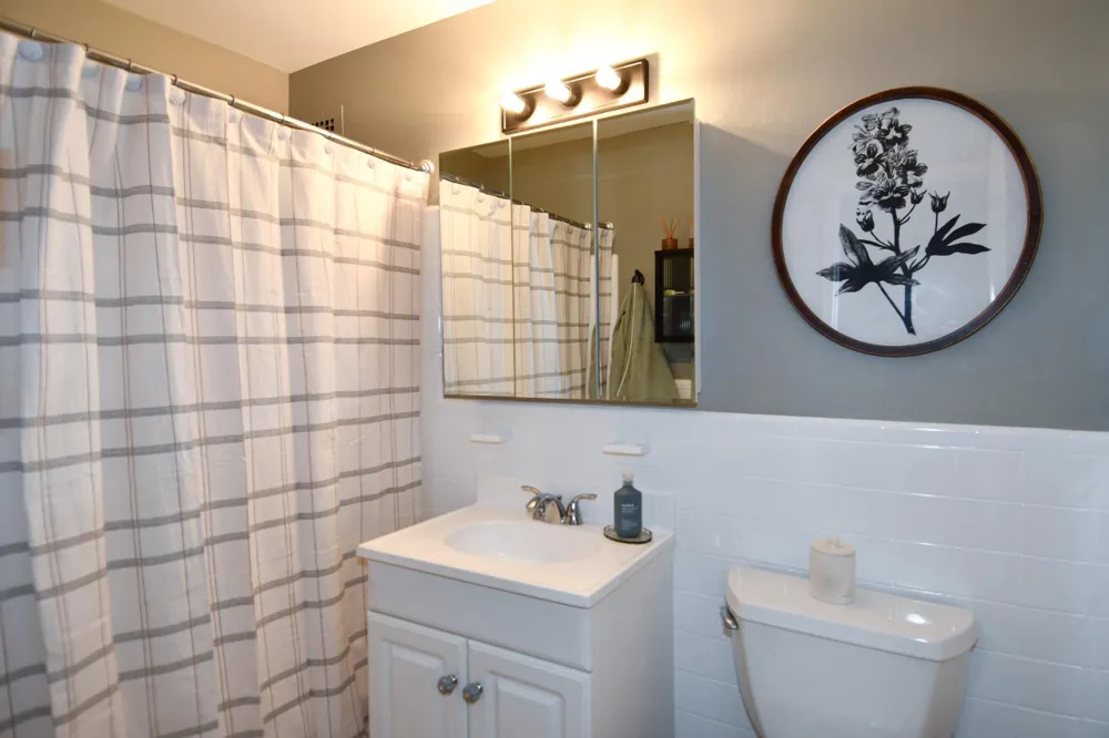 1300 S ARLINGTON RIDGE ROAD #204 Arlington, VA 22202