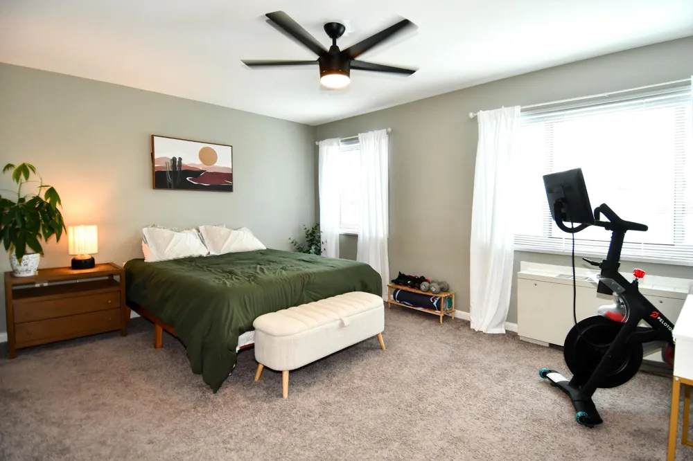 1300 S ARLINGTON RIDGE ROAD #204 Arlington, VA 22202