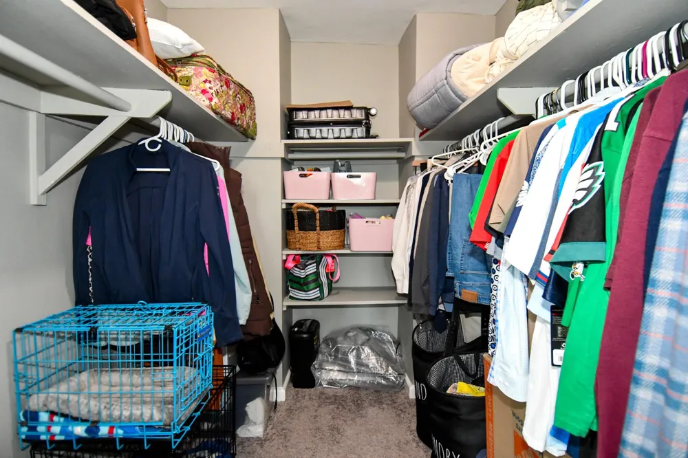 1300 S ARLINGTON RIDGE ROAD #204 Arlington, VA 22202