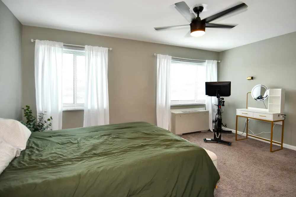 1300 S ARLINGTON RIDGE ROAD #204 Arlington, VA 22202