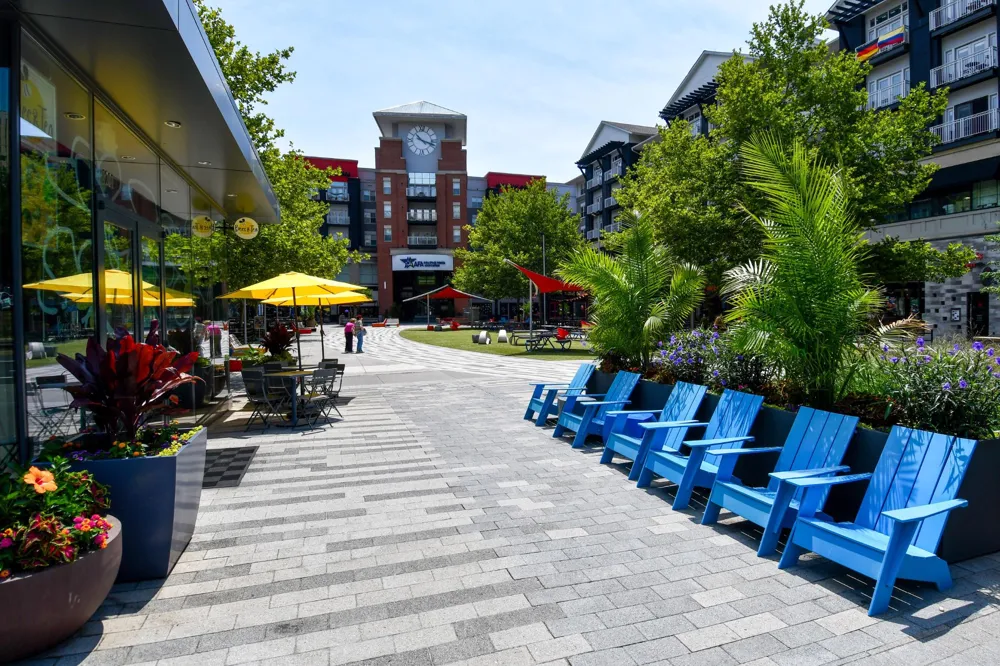 1300 S ARLINGTON RIDGE ROAD #204 Arlington, VA 22202