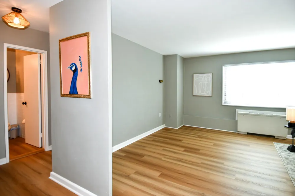 1300 S ARLINGTON RIDGE ROAD #204 Arlington, VA 22202