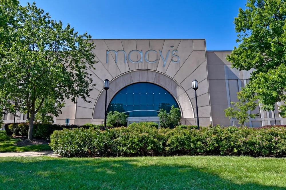 1300 S ARLINGTON RIDGE ROAD #204 Arlington, VA 22202