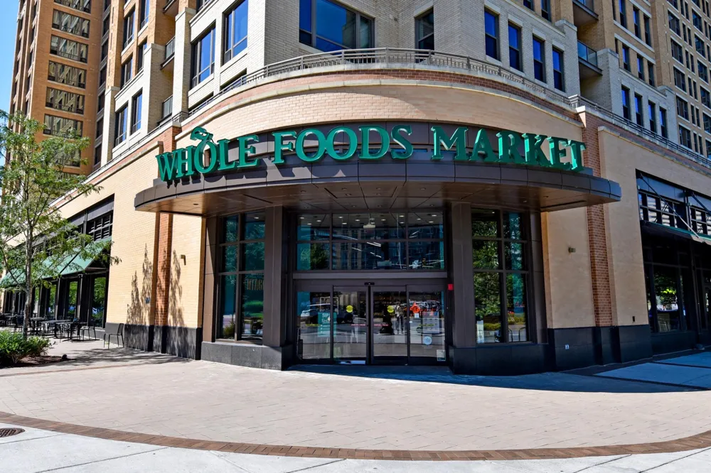 1300 S ARLINGTON RIDGE ROAD #204 Arlington, VA 22202