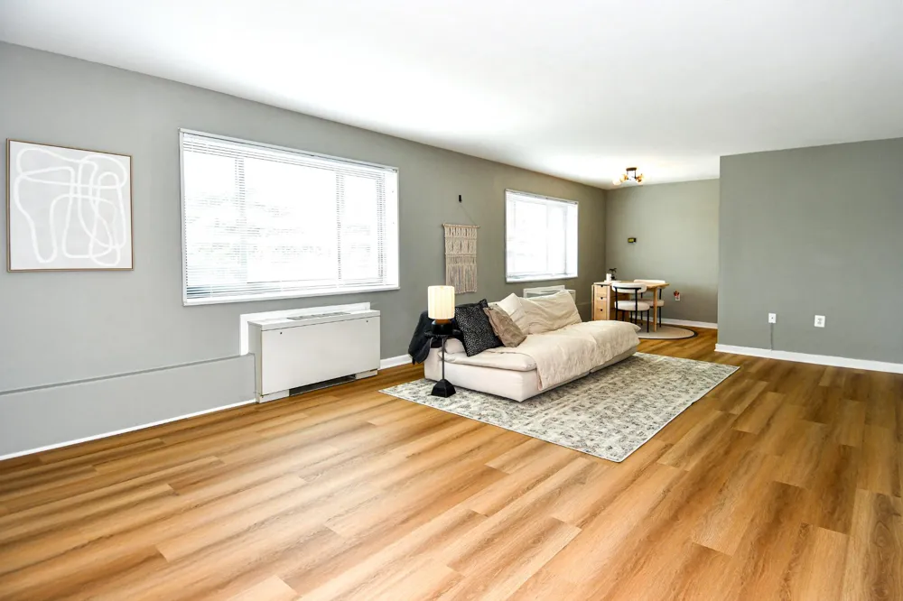 1300 S ARLINGTON RIDGE ROAD #204 Arlington, VA 22202