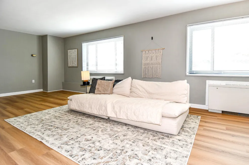 1300 S ARLINGTON RIDGE ROAD #204 Arlington, VA 22202