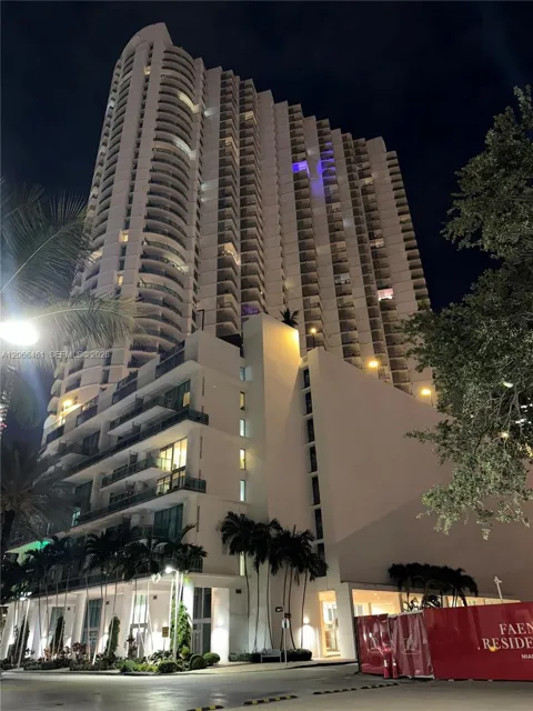 350 S Miami Ave #304