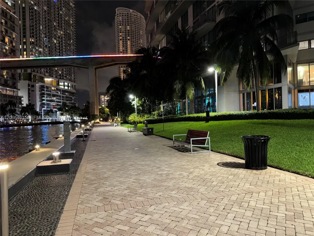 350 S Miami Ave #304 Miami, FL 33130