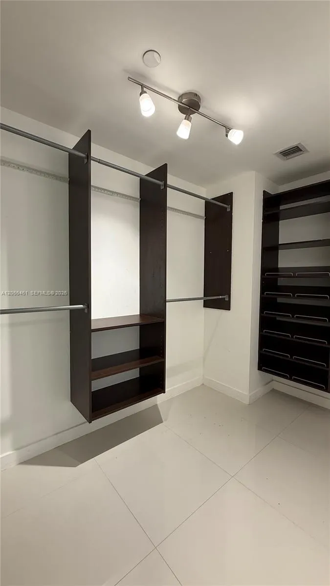 350 S Miami Ave #304 Miami, FL 33130