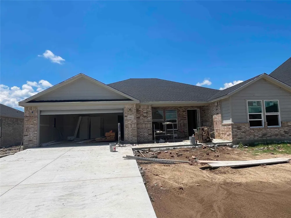 1845 Topaz Road Pryor, OK 74361