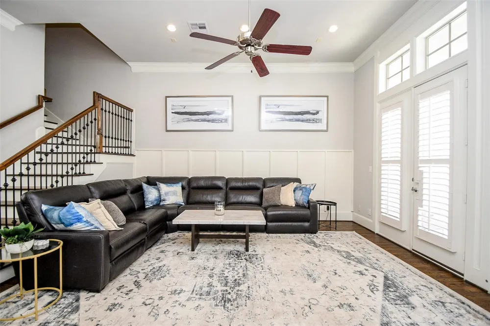 5629 Cohn Meadow Houston, TX 77007