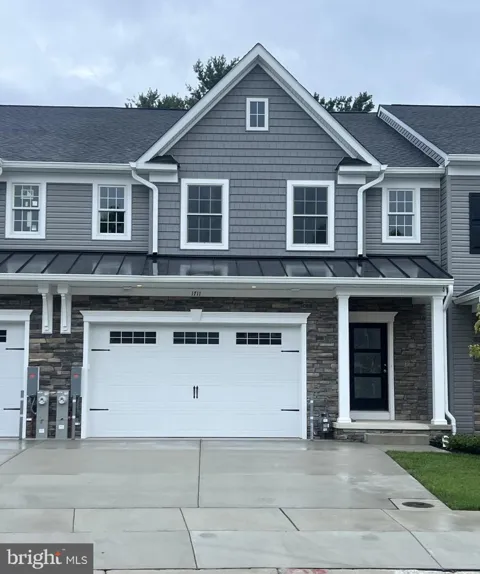1711 BOTANICAL COURT #10