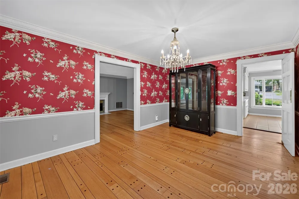 530 25th Avenue NW Hickory, NC 28601
