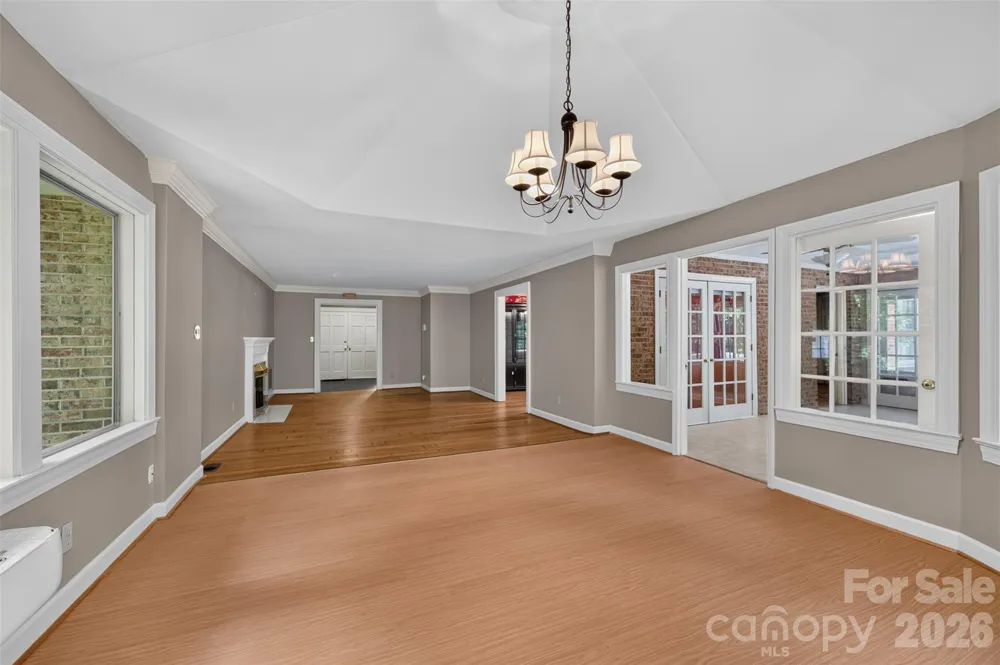530 25th Avenue NW Hickory, NC 28601