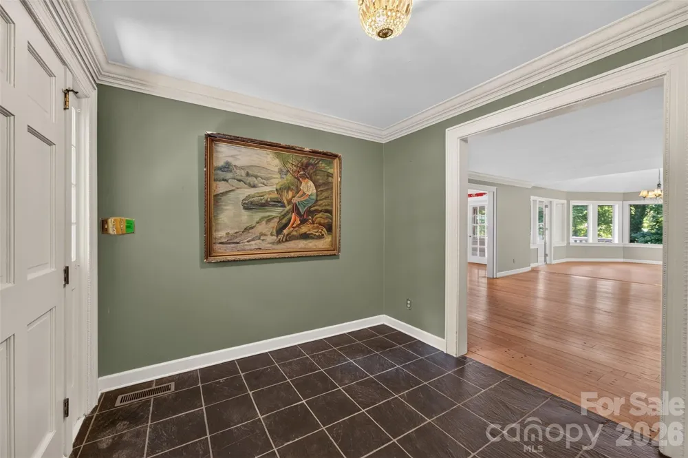 530 25th Avenue NW Hickory, NC 28601