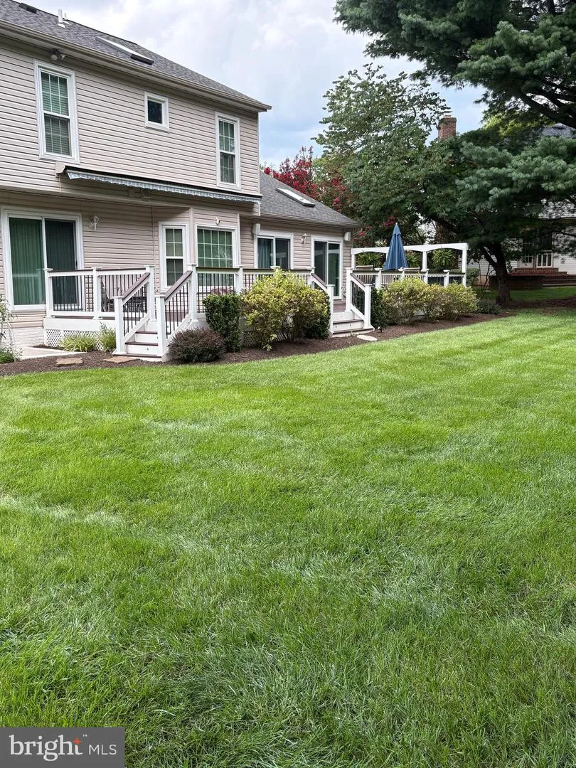 2711 MUSTANG DRIVE Herndon, VA 20171