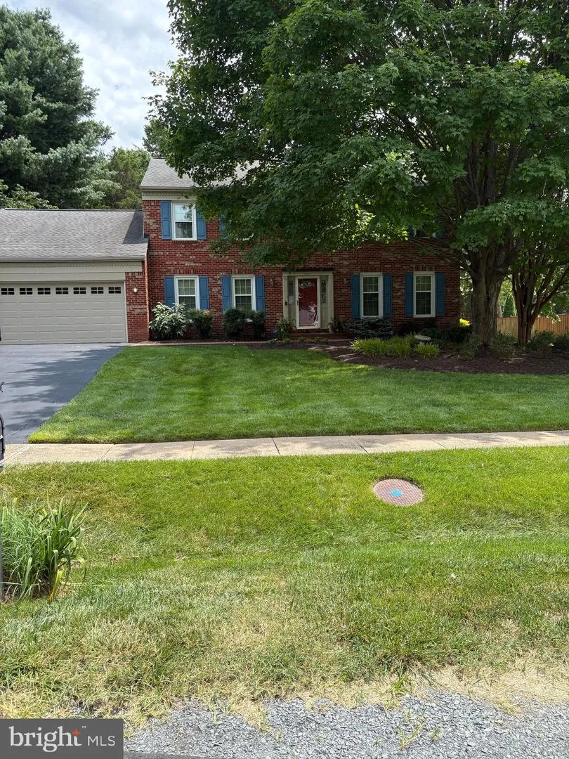 2711 MUSTANG DRIVE Herndon, VA 20171