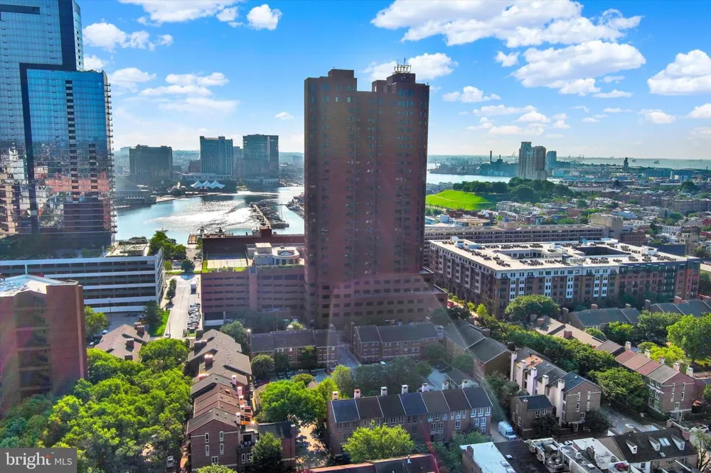 131 W BARRE STREET W Baltimore, MD 21201