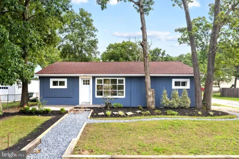 2105 LAKESIDE DRIVE