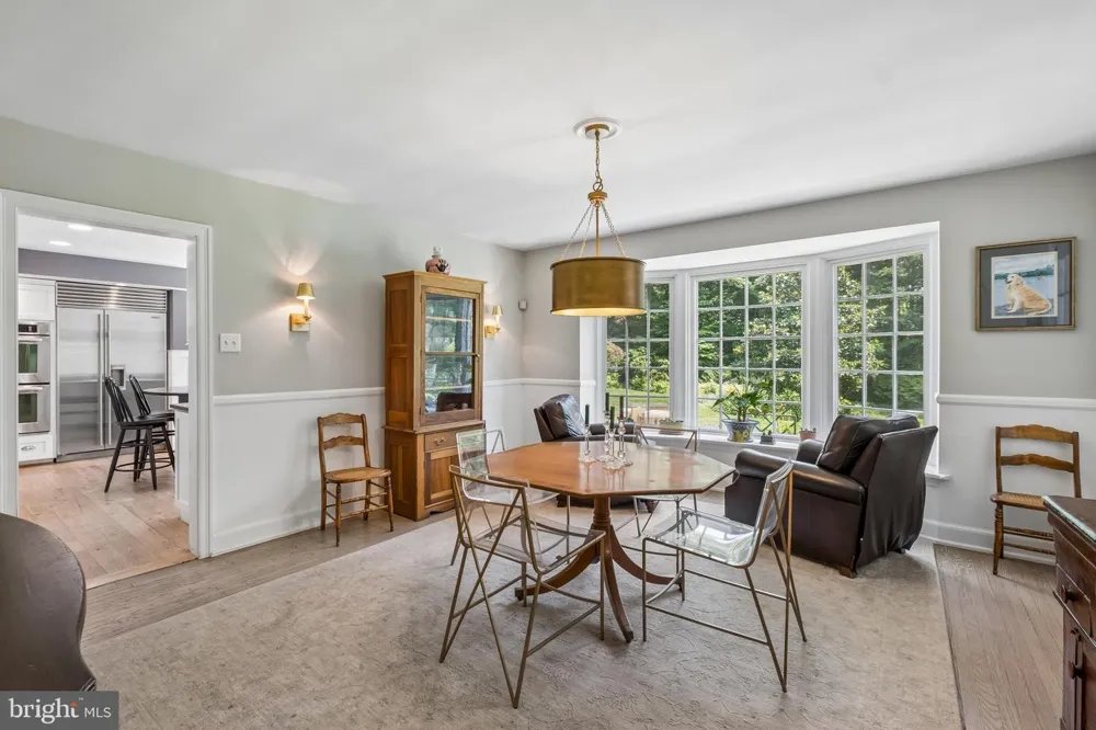 516 GRAVERS Wyndmoor, PA 19038
