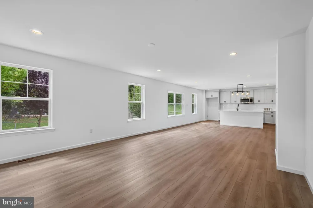 126 GARRIS ROAD Downingtown, PA 19335