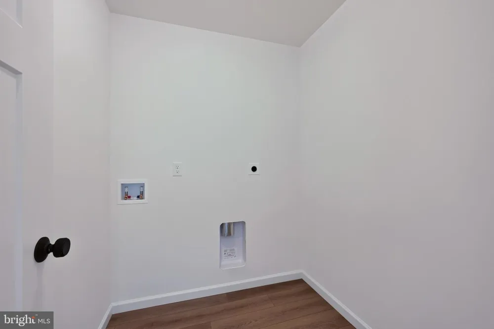 126 GARRIS ROAD Downingtown, PA 19335