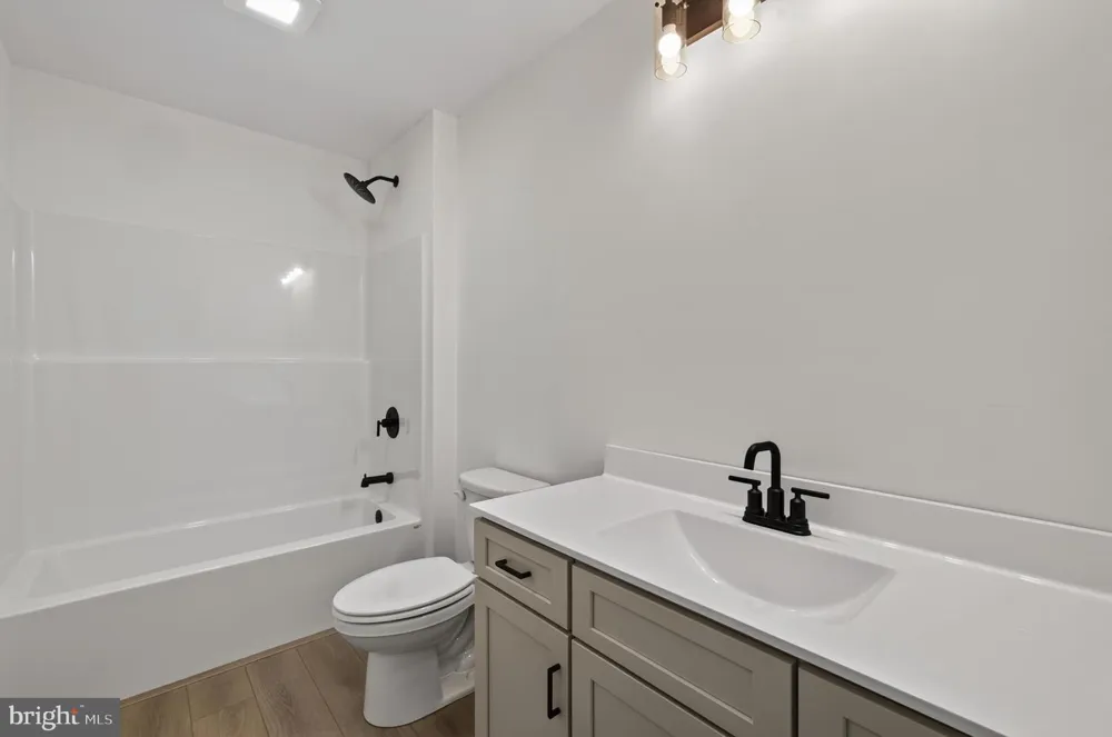 126 GARRIS ROAD Downingtown, PA 19335