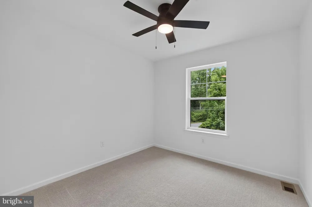 126 GARRIS ROAD Downingtown, PA 19335
