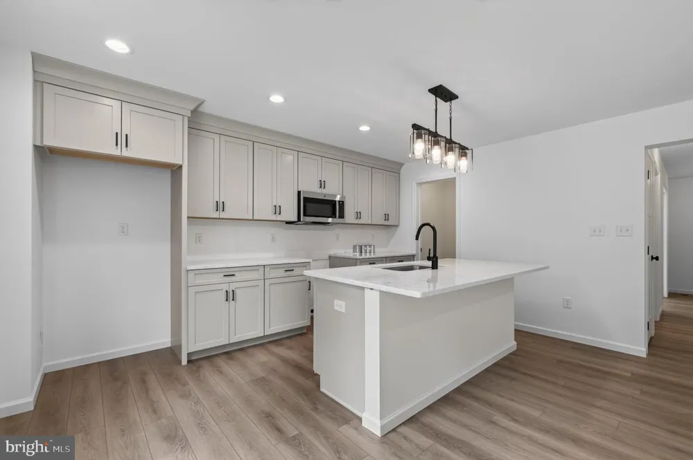 126 GARRIS ROAD Downingtown, PA 19335