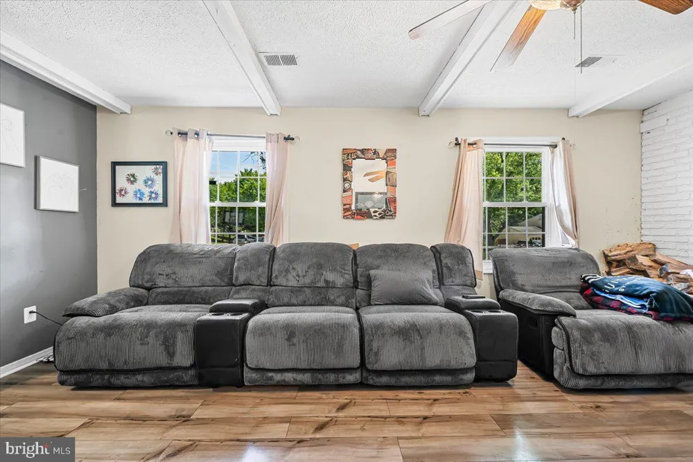 6306 SANDY STREET Laurel, MD 20707