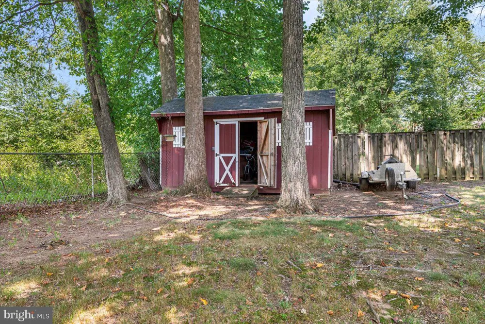 6306 SANDY STREET Laurel, MD 20707