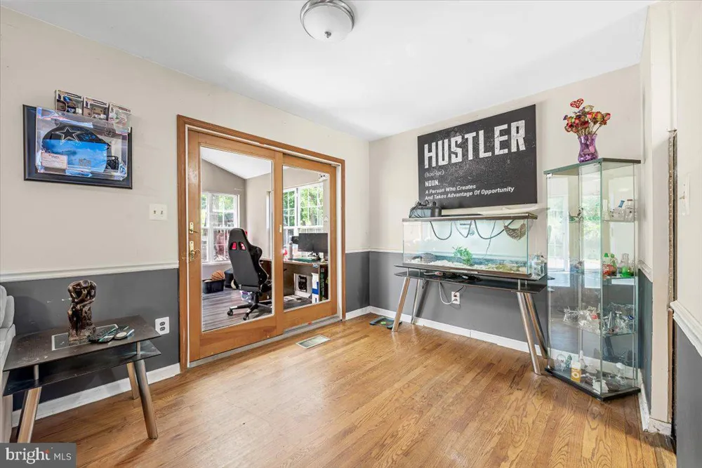 6306 SANDY STREET Laurel, MD 20707